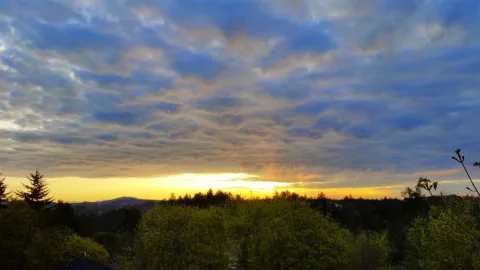Sunrise / Sunset — April 8, 2015 by Luke Ralph